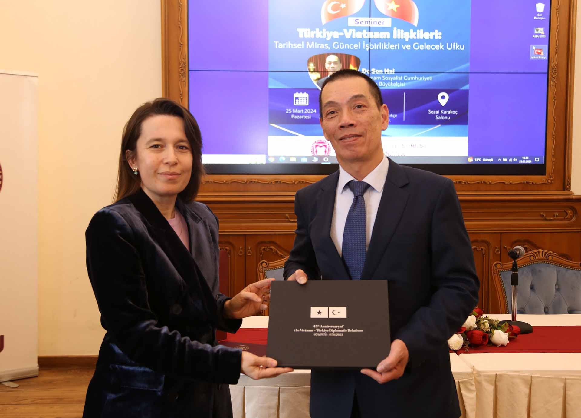 Đại sứ Đỗ Sơn Hải