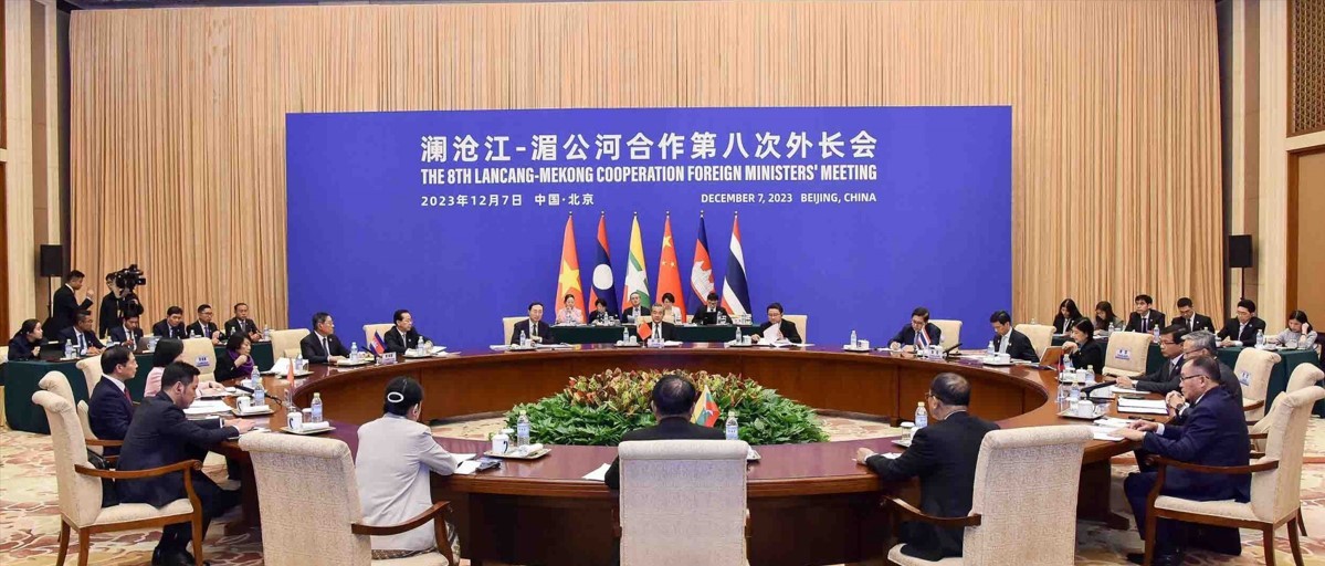 Thúc đẩy xây dựng cộng đồng chia sẻ tương lai giữa các nước Lan Thương - Mekong hướng tới hòa bình và thịnh vượng Thúc đẩy xây dựng cộng đồng chia sẻ tương lai giữa các nước Lan Thương - Mekong hướng tới hòa bình và thịnh vượng