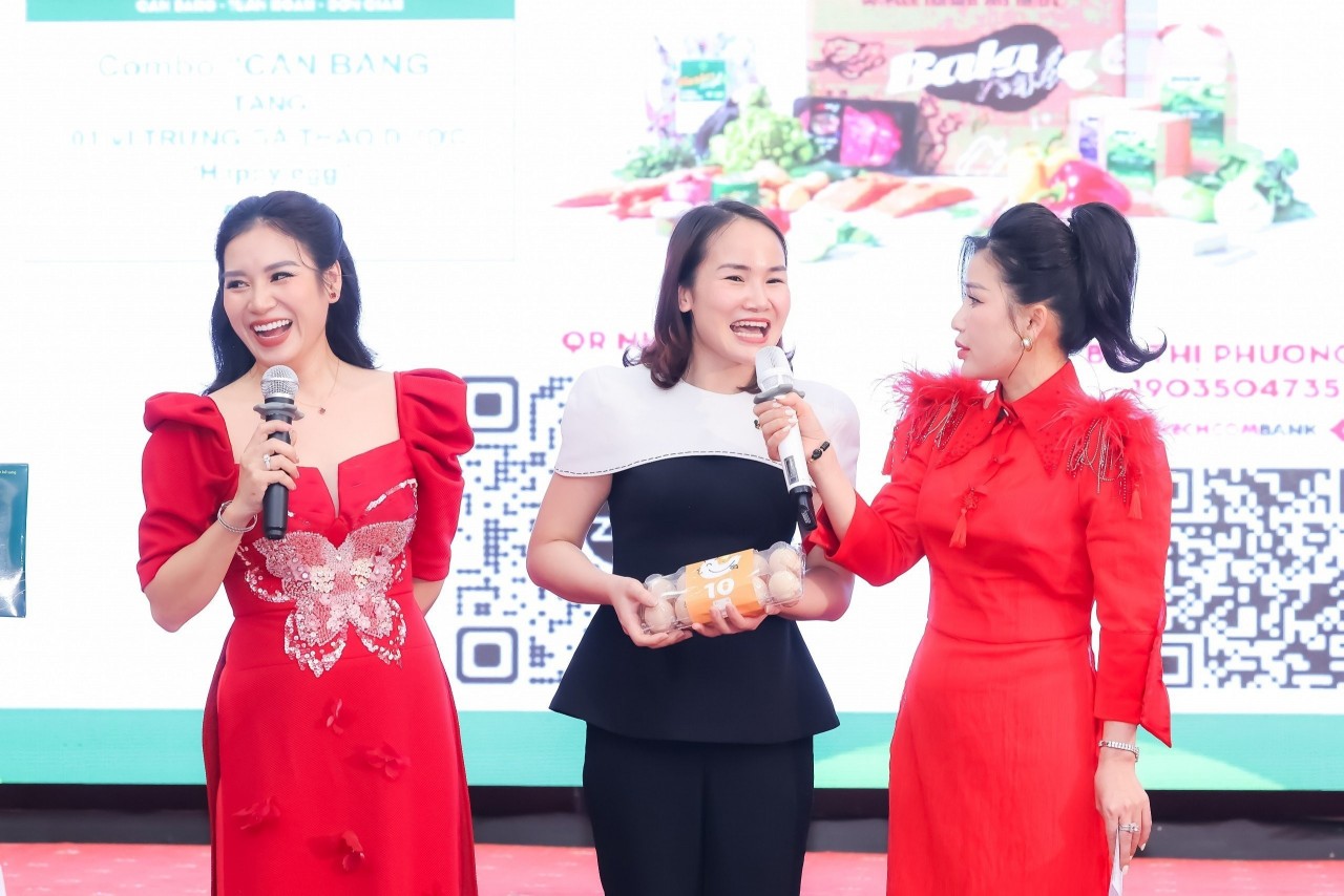 Doanh nhân cùng giao lưu và chia sẻ tại chương trình.