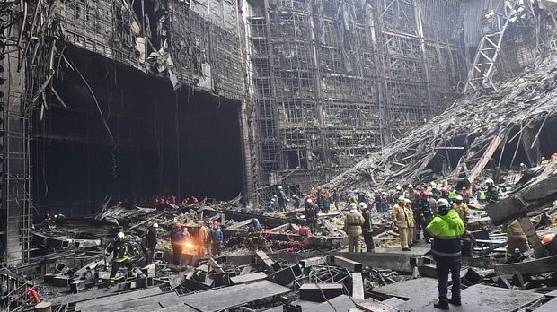 Lao động nhập cư Tajikistan ồ ạt rời khỏi Nga sau vụ tấn công nhà hát ở Moscow