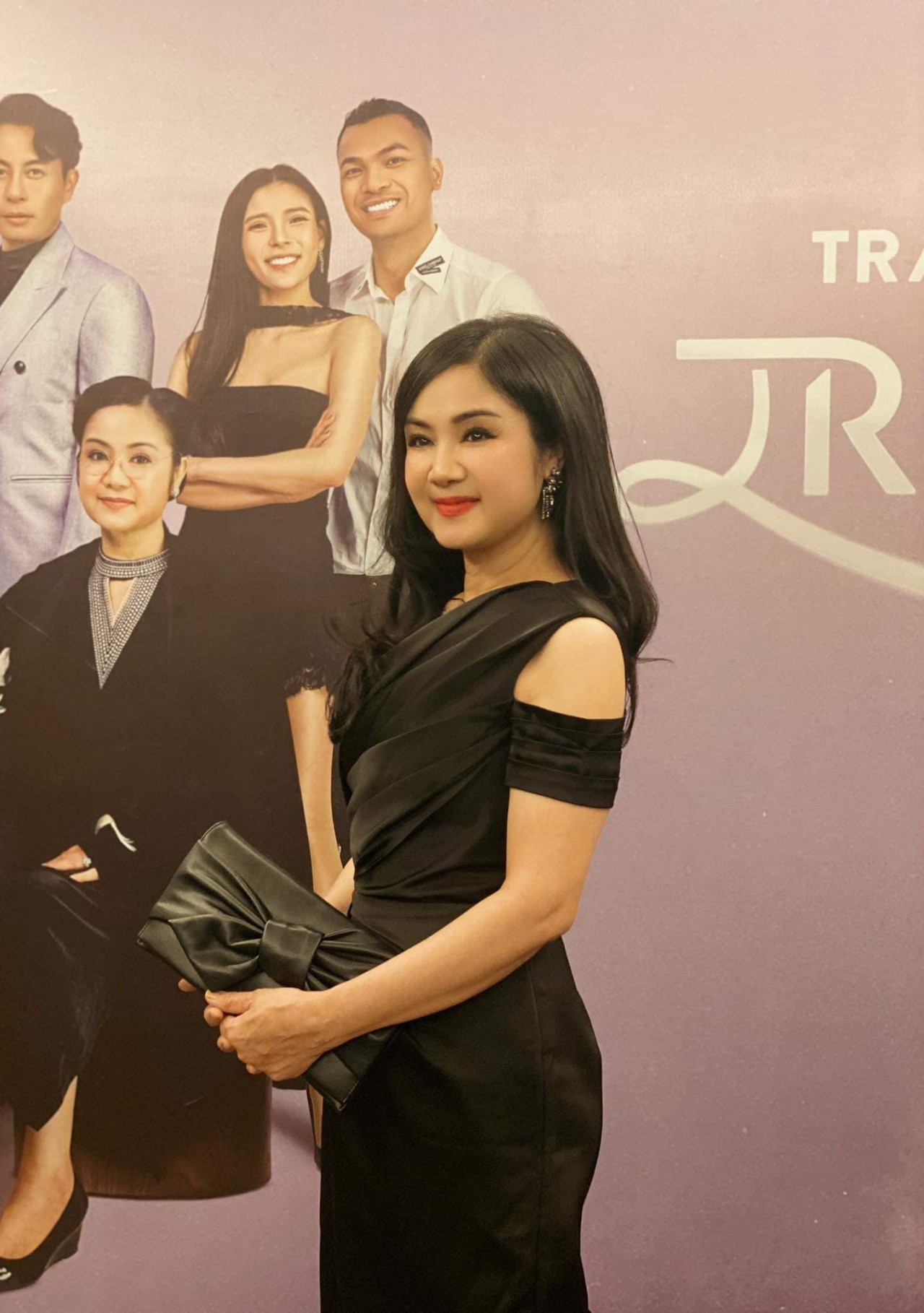 NSND Thu Hà 'trẻ mãi không già'