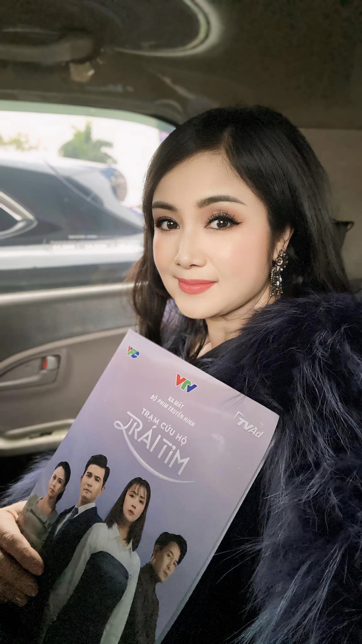 NSND Thu Hà 'trẻ mãi không già'