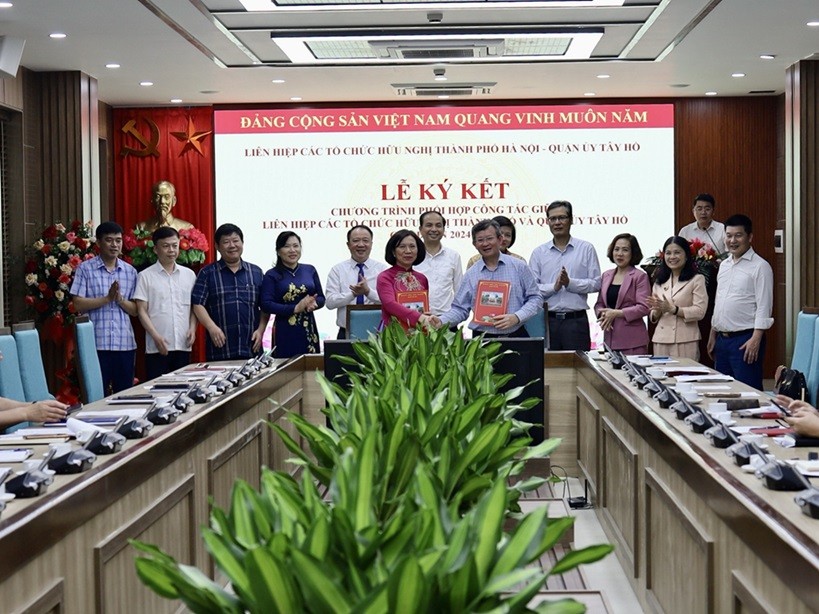 Phát triển sâu rộng công tác đối ngoại nhân dân, cánh tay nối dài giúp Thủ đô vươn tầm thế giới Phát triển sâu rộng công tác đối ngoại nhân dân, cánh tay nối dài giúp Thủ đô vươn tầm thế giới