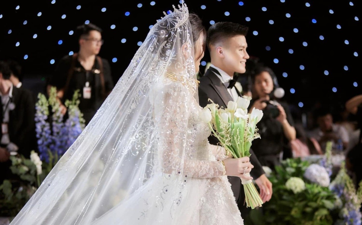 Bốn chiếc váy cưới thanh tao giúp Chu Thanh Huyền đẹp trong veo trong ngày nên duyên cùng Quang Hải