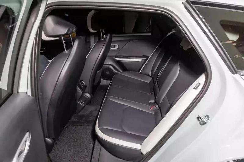 Kia K4 chính thức trình làng: Lột xác toàn diện, thay thế K3 Kia K4 chính thức trình làng: Lột xác toàn diện, thay thế K3