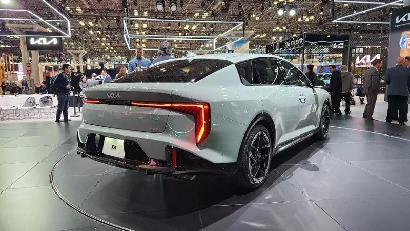 Kia K4 chính thức trình làng: Lột xác toàn diện, thay thế K3 Kia K4 chính thức trình làng: Lột xác toàn diện, thay thế K3