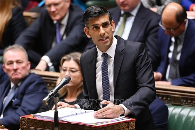 Thăm dò bầu cử tại Anh: Đảng Bảo thủ cầm quyền đối mặt nguy cơ thất bại