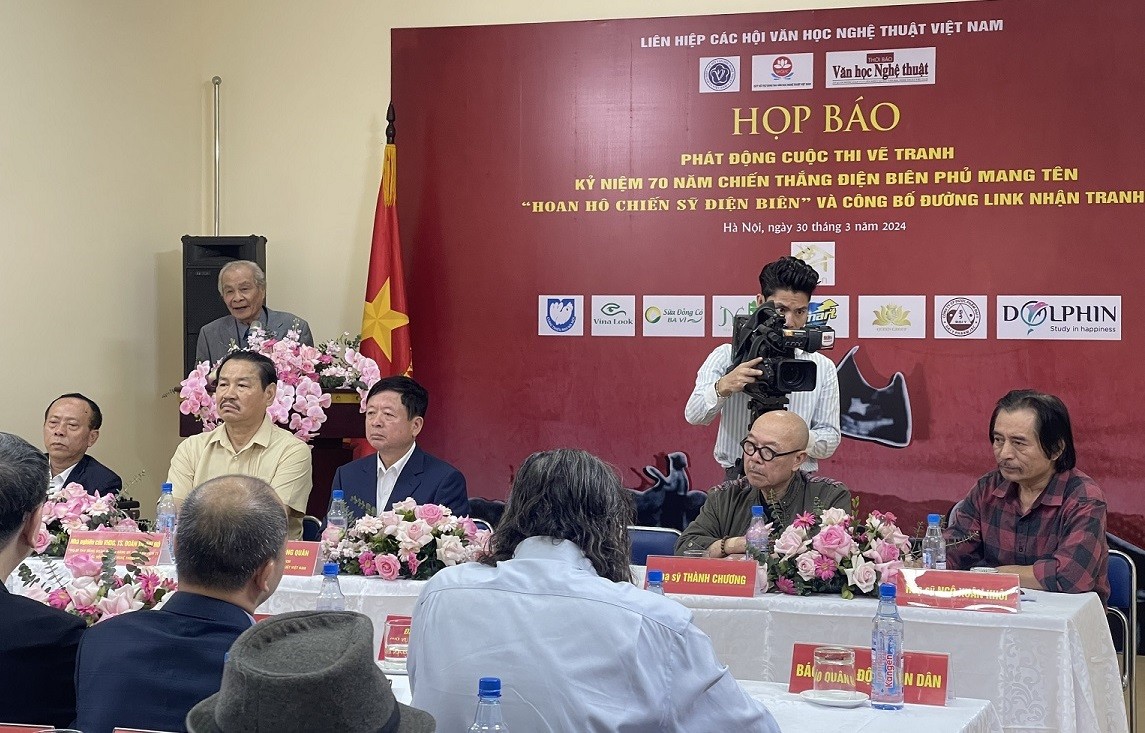 Thỏa sức sáng tạo với cuộc thi vẽ tranh ‘Hoan hô chiến sĩ Điện Biên’