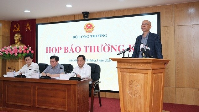 Xuất khẩu ngày 25/3-1/4: Xuất khẩu quý I/2024 'khởi sắc'; lời cảnh báo cho nhà sản xuất Việt từ vụ sầu riêng bị Trung Quốc 'tuýt còi'