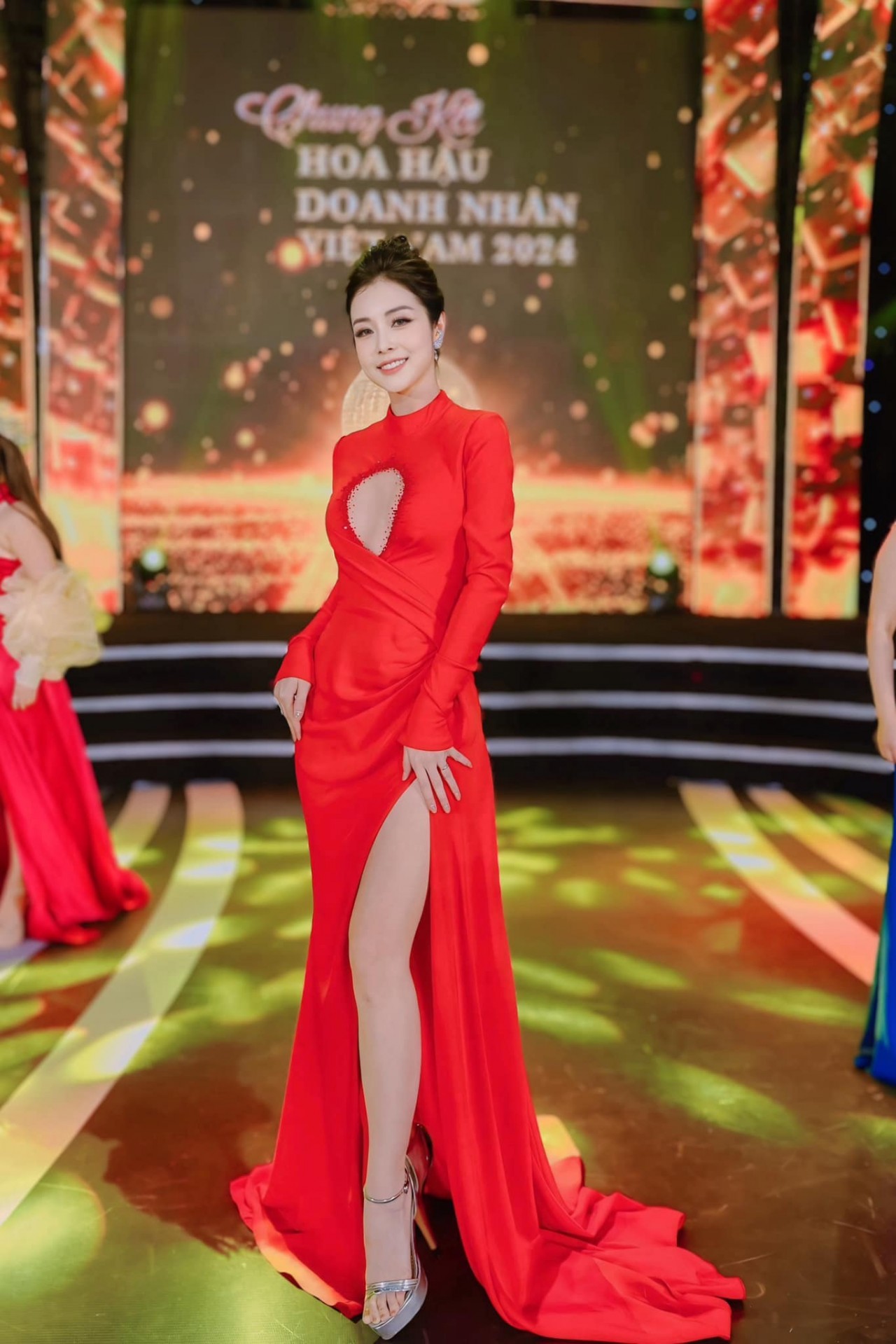 Hoa hậu Jennifer Phạm Hoa hậu Jennifer Phạm