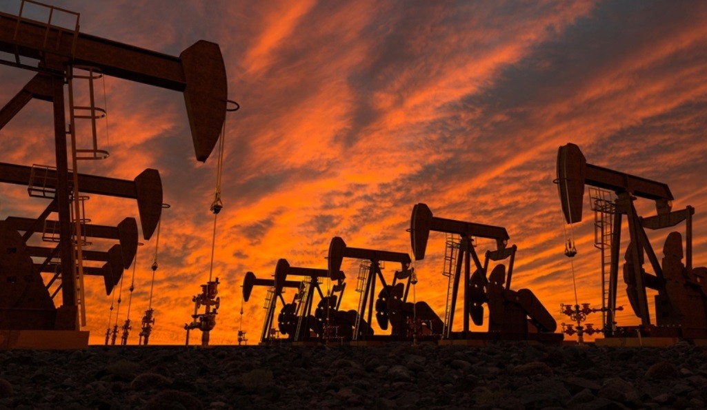 Giá xăng dầu hôm nay 2/4: Giá xăng dầu hôm nay 2/4: Nguồn cung sụt giảm, giá dầu bật tăng