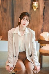 Thổn thức trước nhan sắc đời thường của Lê Bống phim 'Lỡ hẹn với ngày xanh'