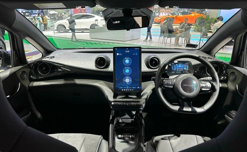 Cận cảnh xe điện BYD Dolphin vừa trình làng tại Thái Lan, giá từ 472 triệu đồng