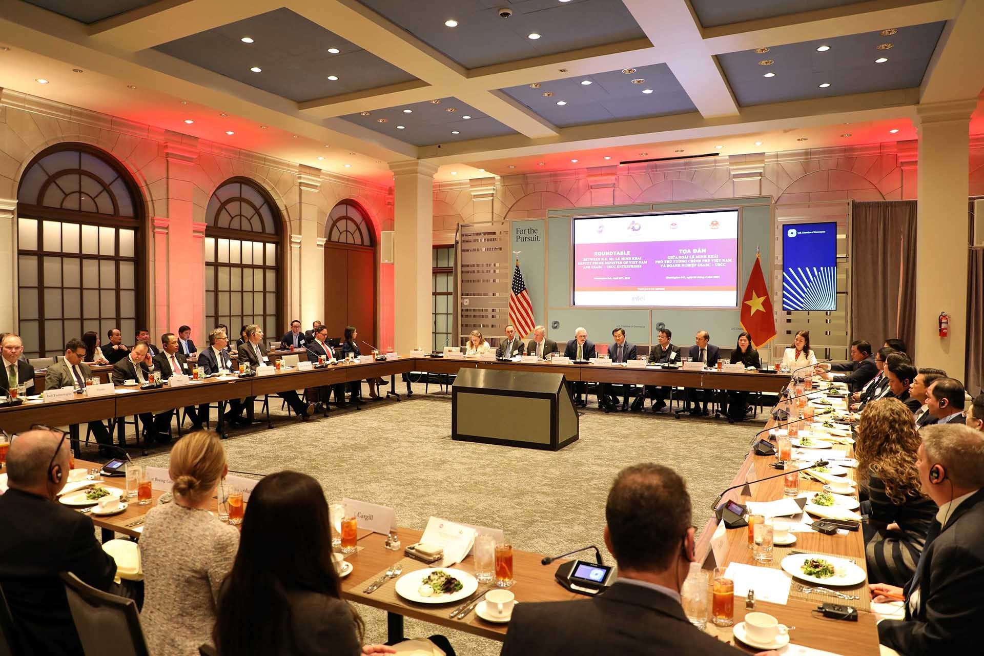 Phó Thủ tướng Lê Minh Khái gặp gỡ, trao đổi với giới chức và một số doanh nghiệp lớn của Hoa Kỳ Phó Thủ tướng Lê Minh Khái gặp gỡ, trao đổi với giới chức và một số doanh nghiệp lớn của Hoa Kỳ