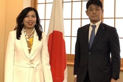 Thứ trưởng Ngoại giao Lê Thị Thu Hằng gặp người đồng cấp Nhật Bản Komura Masahiro