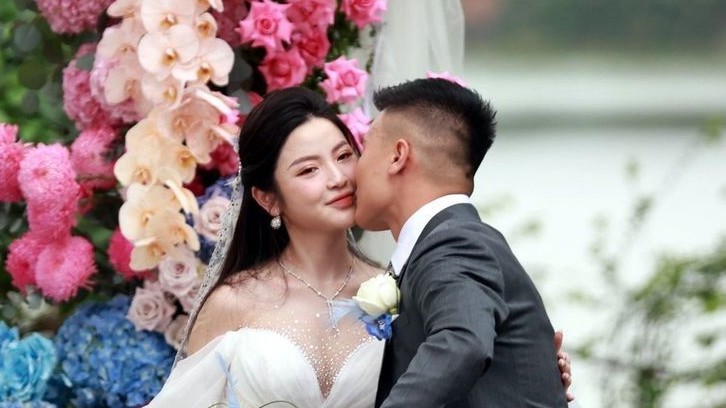 Quang Hải thông báo tin vui trong lễ cưới