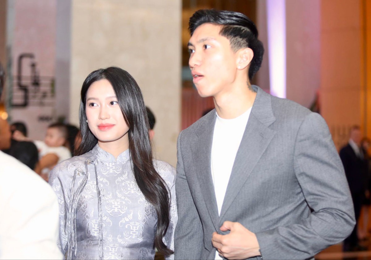 Quang Hải thông báo tin vui trong lễ cưới