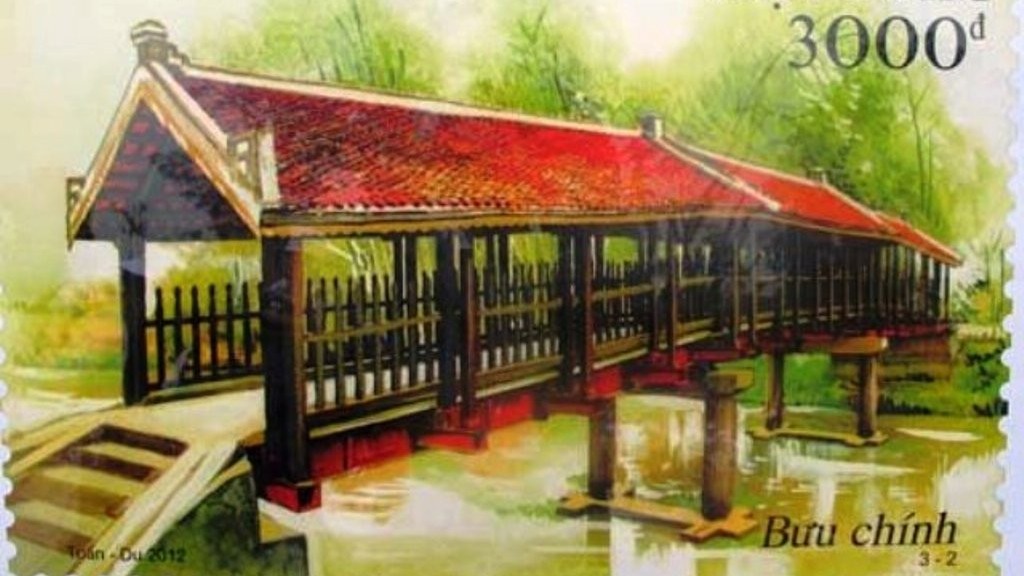 Cây cầu ngói hơn 100 năm tuổi trên tem thư có gì đặc biệt?