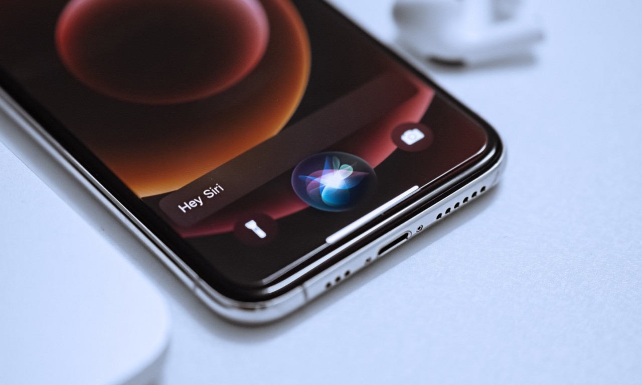 Apple là gã khổng lồ công nghệ duy nhất chưa hé lộ các nỗ lực AI nội bộ với công chúng.. (Nguồn: Unsplash)