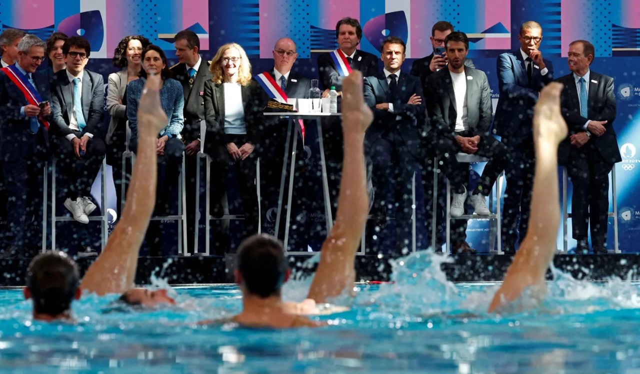 Ảnh ấn tượng (1-7/4): Nga nói về mục đích của kẻ chủ mưu đánh bom nhà hát, Ukraine tập trận ở miền Nam, Đại sứ quán Iran tại Syria bị tấn công