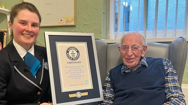 Người đàn ông già nhất thế giới chia sẻ bí quyết sống thọ