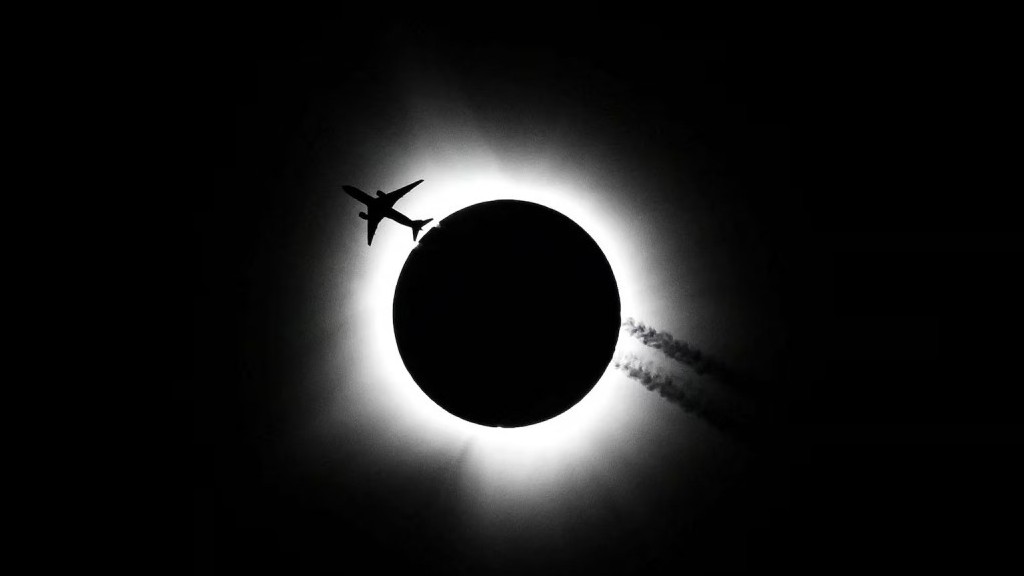 Hàng triệu người Bắc Mỹ mê mẩn trước khung cảnh của ‘kỳ quan vũ trụ' nhật thực toàn phần