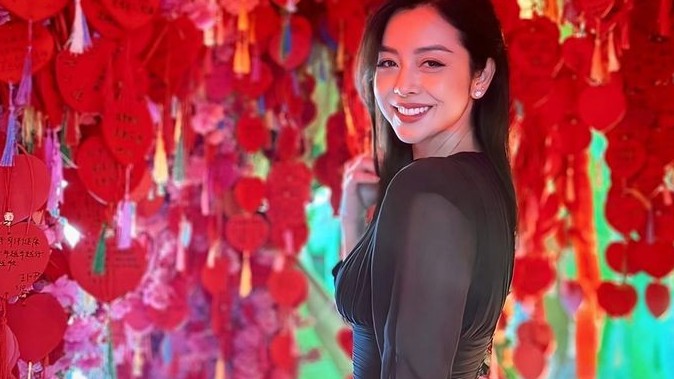 Sao Việt: Hoa hậu Jennifer Phạm 'hack tuổi' cực đỉnh, Huyền Lizzie khoe eo thon, vai gầy