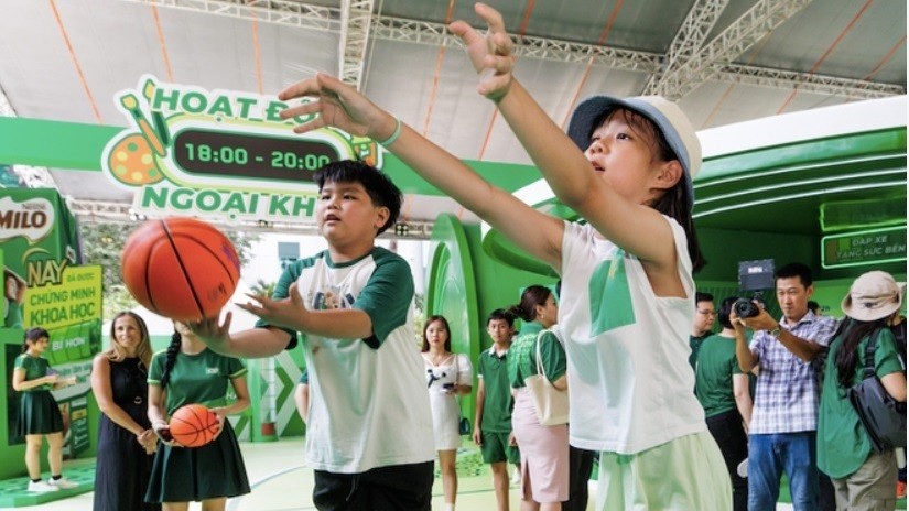 Trải nghiệm 'Trạm sạc sức bền 24h khổng lồ' tại Hà Nội