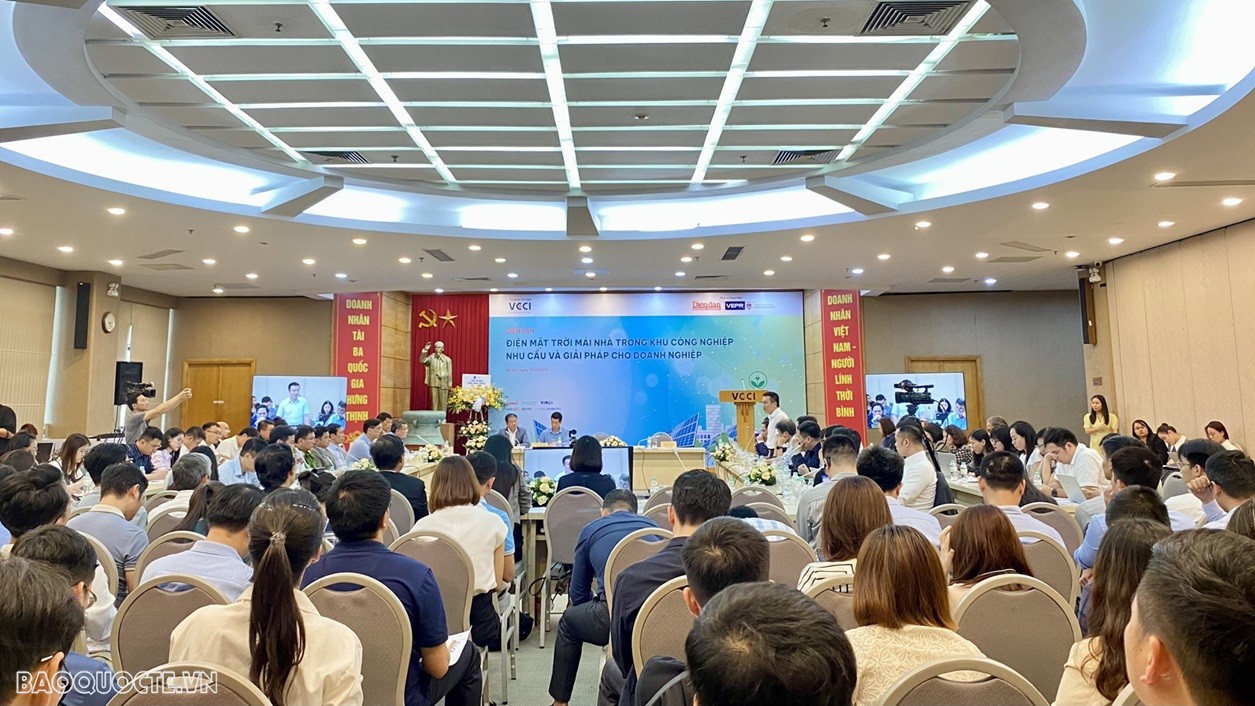 Tăng khả năng cạnh tranh cho doanh nghiệp từ năng lượng xanh Tăng khả năng cạnh tranh cho doanh nghiệp từ năng lượng xanh