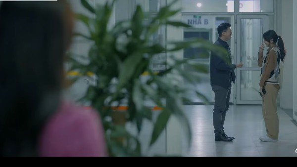 Lỡ hẹn với ngày xanh tập 19: Giang chứng kiến người trong mộng thân thiết với cô gái khác