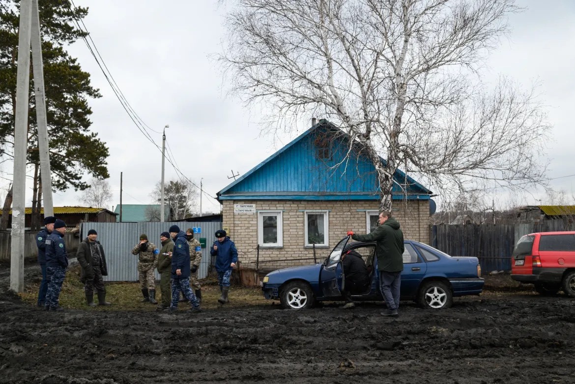 Khu vực gần biên giới Nga-Kazakhstan mênh mông biển nước do trận lũ lụt lịch sử Khu vực gần biên giới Nga Kazakhstan mênh mông biển nước do trận lũ lụt lịch sử