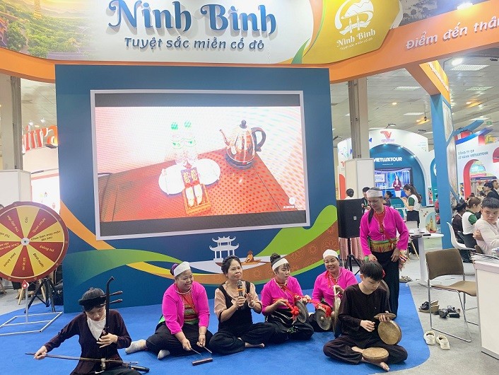 Các địa phương giới thiệu nhiều sản phẩm và điểm đến hấp dẫn tại VITM Hà Nội 2024 Các địa phương giới thiệu nhiều sản phẩm du lịch và điểm đến hấp dẫn tại VITM Hà Nội 2024