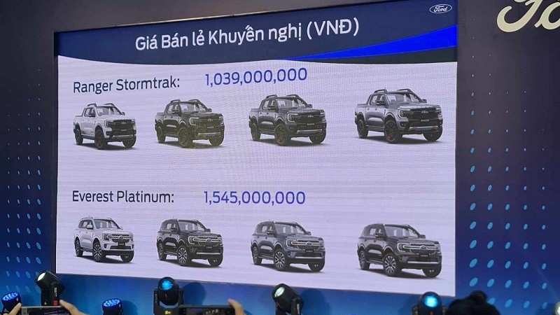 Bộ đôi Ford Ranger Stormtrak và Everest Platinum chốt giá bán tại Việt Nam