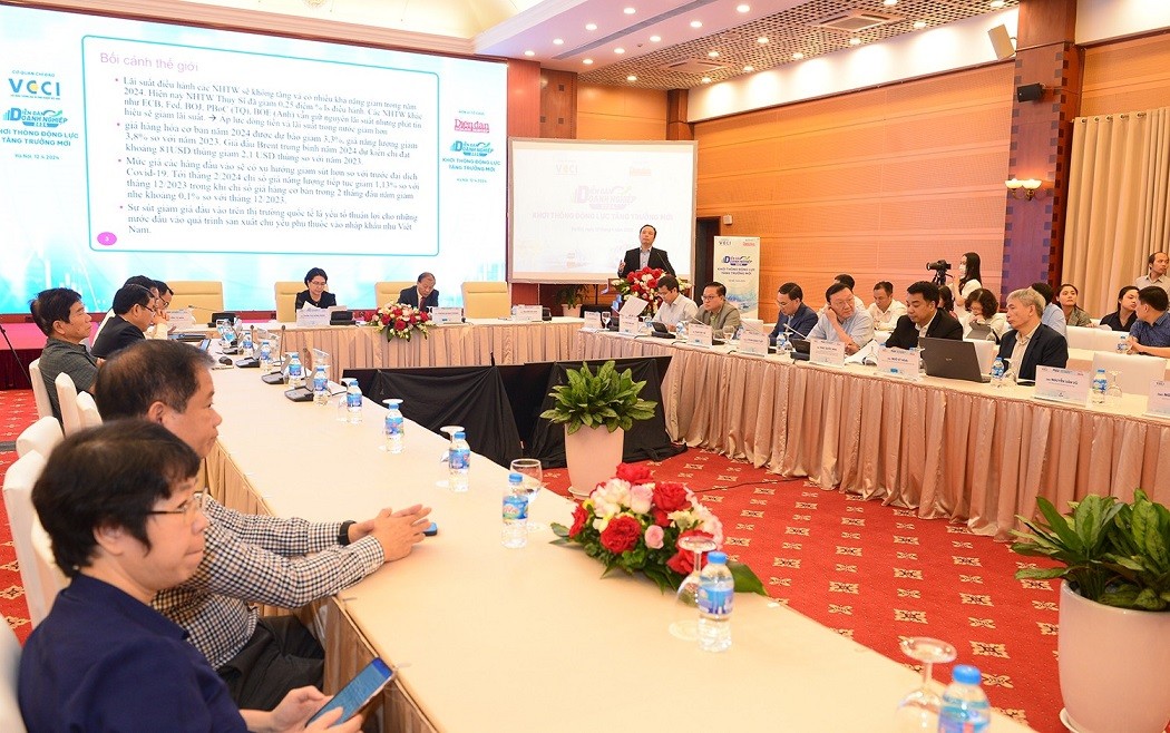 Tìm cách khơi thông động lực tăng trưởng mới cho nền kinh tế Tìm cách khơi thông động lực tăng trưởng mới cho nền kinh tế