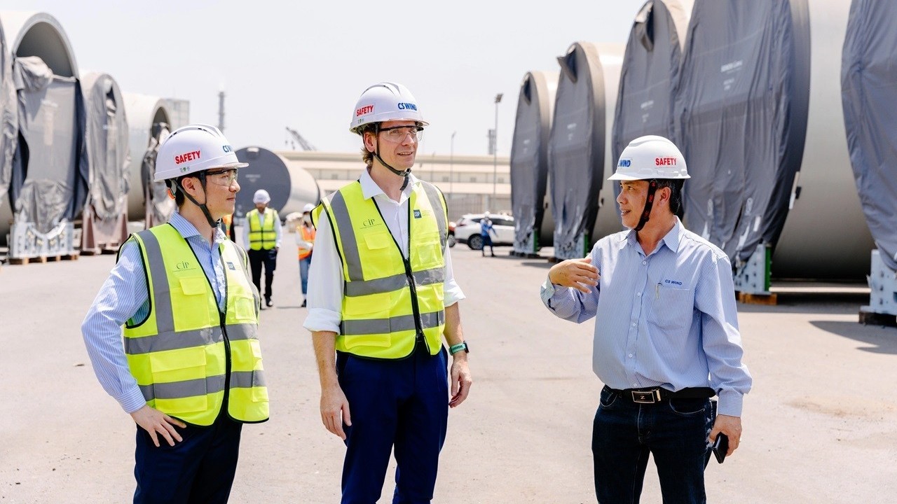 Xuất khẩu ngày 8-14/4: Xuất nhập khẩu đạt gần 145 tỷ USD; Tourbin điện gió Made in Vietnam sẽ sớm có mặt tại Hàn Quốc