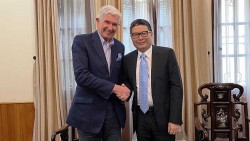 Cục trưởng Cục Lãnh sự tiếp Lãnh sự danh dự Việt Nam tại Antwerp, Vương quốc Bỉ chào từ biệt