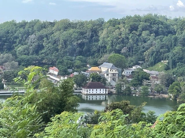 Hành trình đầy bất ngờ tại quốc đảo Sri Lanka Hành trình đầy bất ngờ tại quốc đảo Sri Lanka