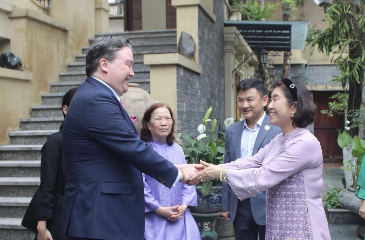 Đại sứ Mỹ tại Việt Nam: Tôi có cơ hội học hỏi thú vị về những nhân vật đóng góp quan trọng cho quan hệ song phương Đại sứ Mỹ tại Việt Nam: Tôi có cơ hội học hỏi thú vị về những nhân vật đóng góp quan trọng cho quan hệ song phương