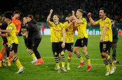 Hình ảnh trận đấu đưa Borussia Dortmund vào bán kết Champions League