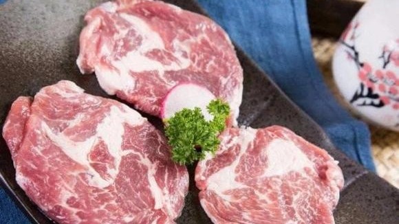 Giá heo hơi hôm nay 1/6: Giá heo hơi 'quay xe' trên cả nước, doanh nghiệp tỏ ra khá thận trọng