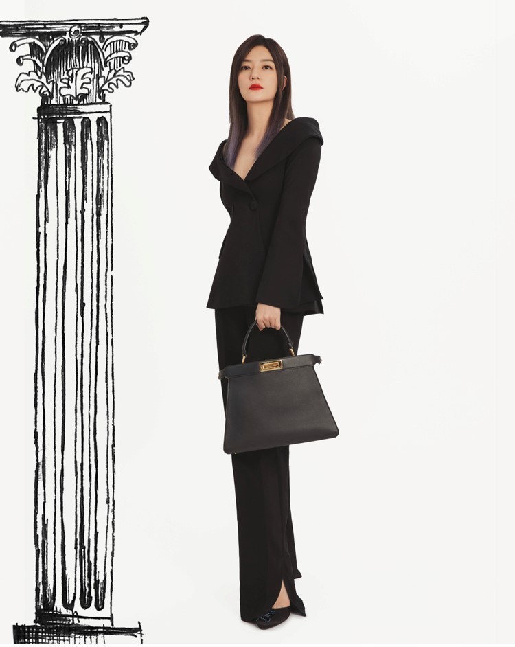 Nhan sắc Triệu Vy phim Hoàn châu cách cách bây giờ ra sao?