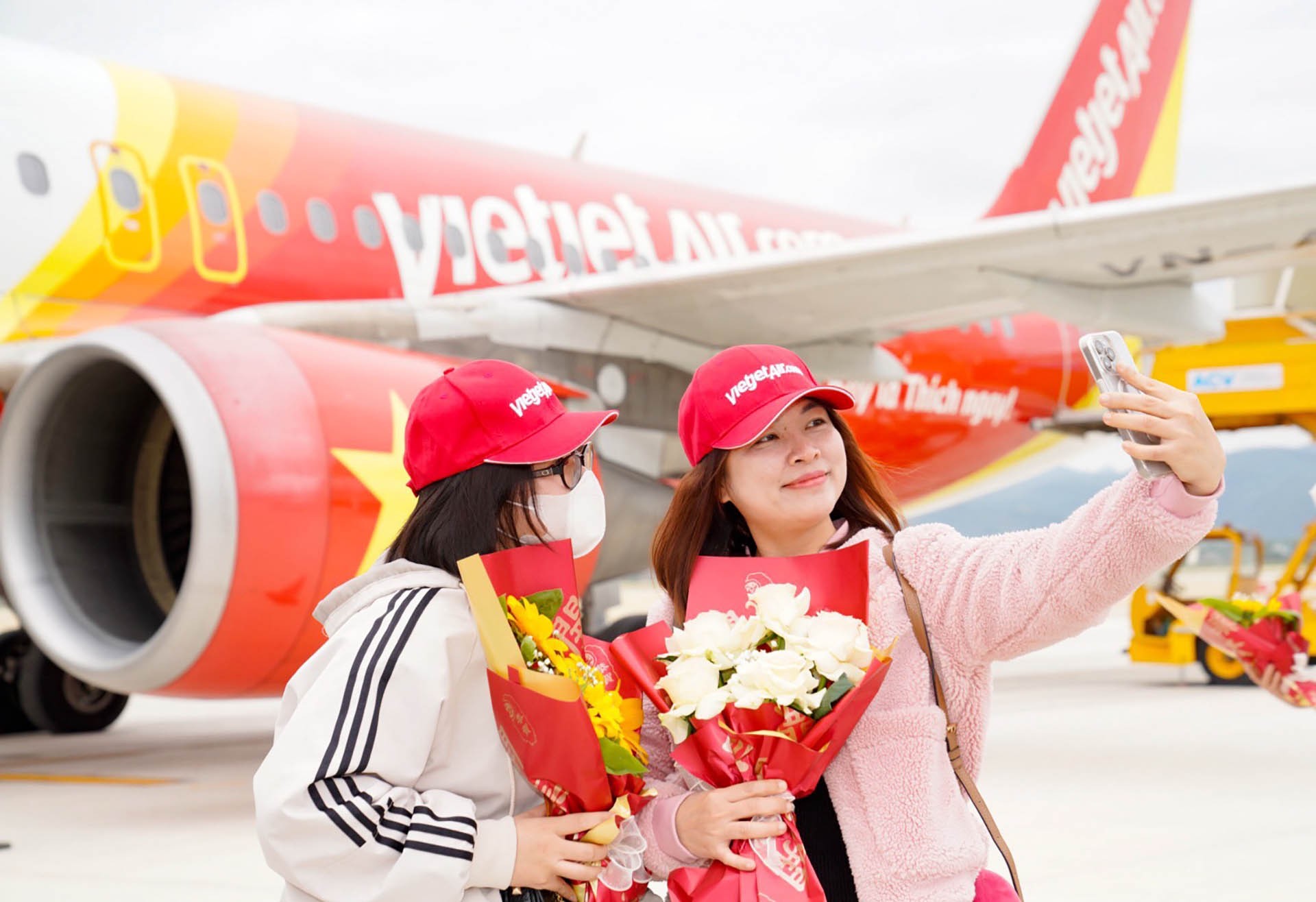 Vietjet tăng chuyến bay đến Điện Biên dịp kỷ niệm 70 năm chiến thắng Điện Biên Phủ Vietjet tăng chuyến bay đến Điện Biên dịp kỷ niệm 70 năm chiến thắng Điện Biên Phủ