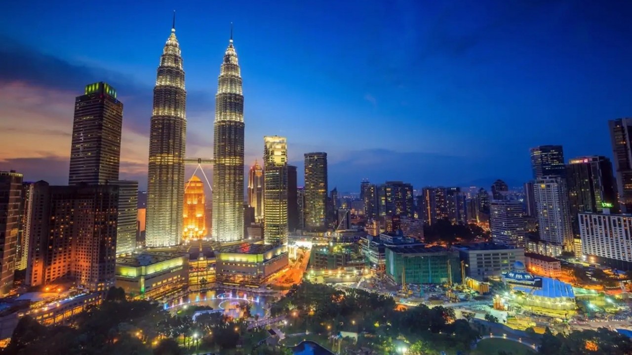 Malaysia lọt Top 10 quốc gia có số lượng cá nhân siêu giàu tăng nhanh nhất