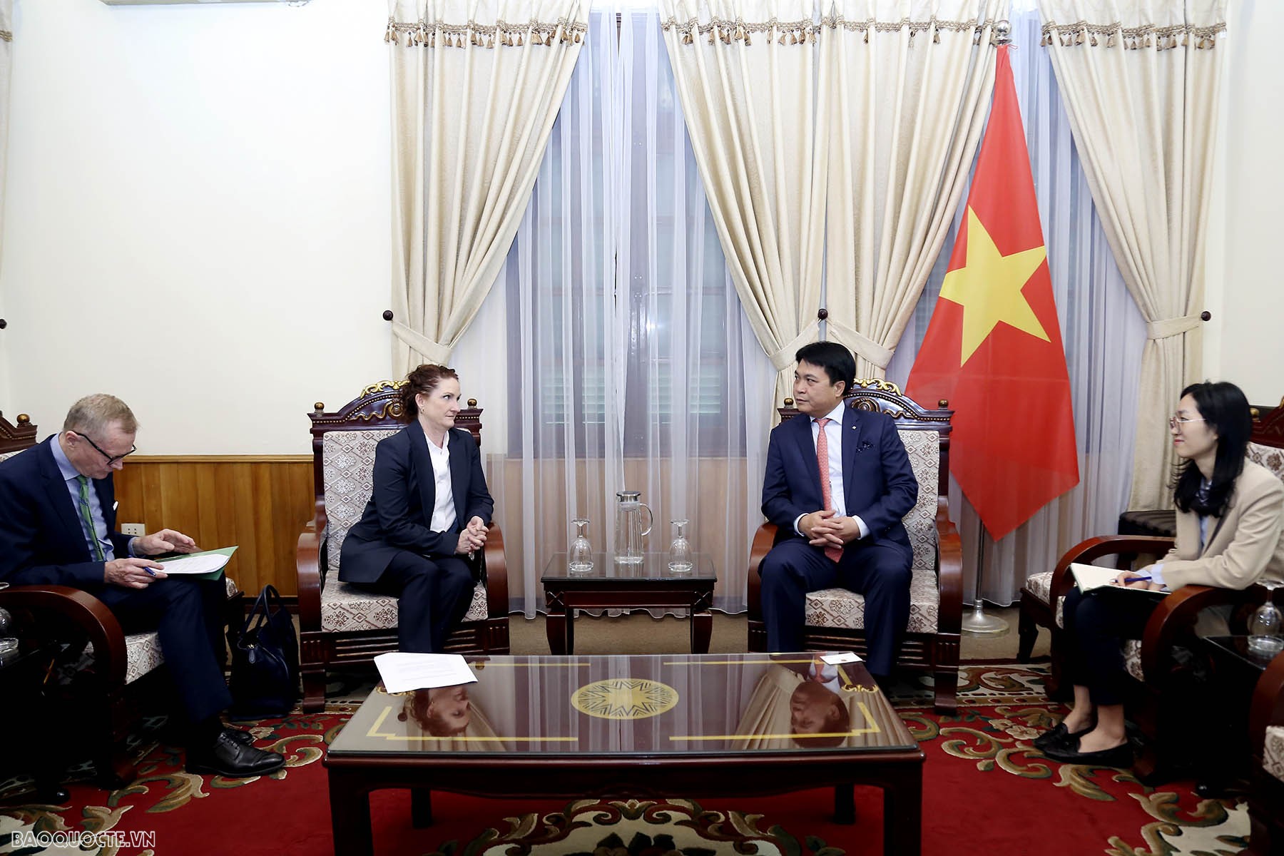 Bộ Ngoại giao tiếp nhận bản sao Thư ủy nhiệm bổ nhiệm Đại sứ New Zealand tại Việt Nam Bộ Ngoại giao tiếp nhận bản sao Thư ủy nhiệm bổ nhiệm Đại sứ New Zealand tại Việt Nam