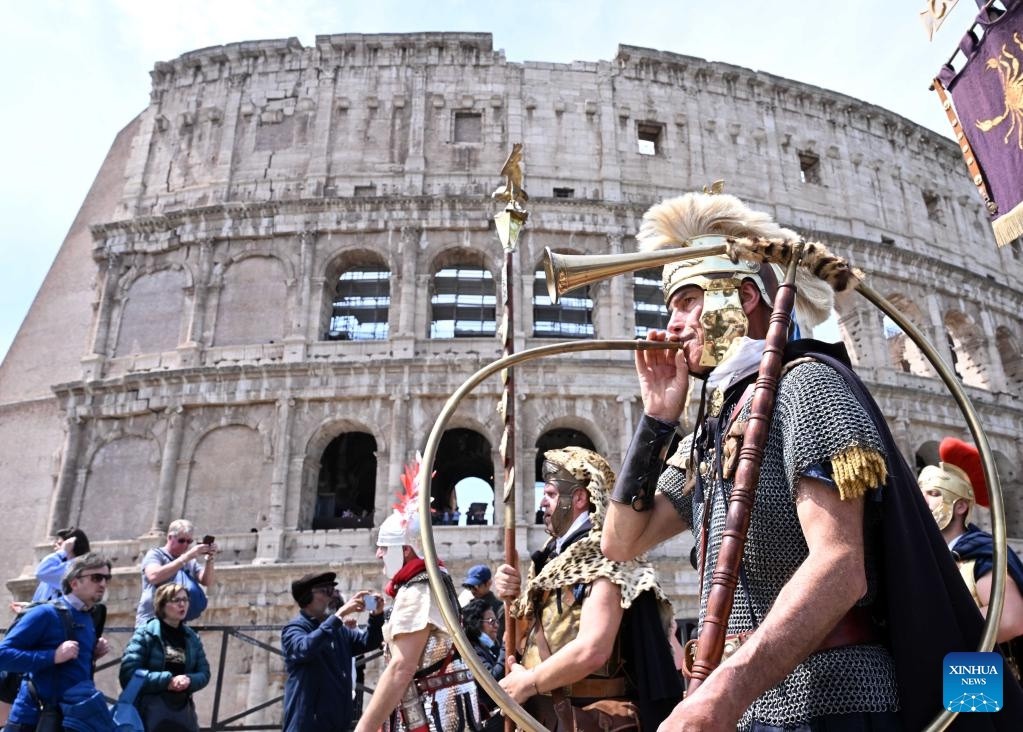 Italy: Thành phố Rome tưng bừng lễ hội mừng ‘sinh nhật’ 2.777 tuổi Italy: Thành phố Rome tưng bừng lễ hội mừng ‘sinh nhật’ 2.777 tuổi