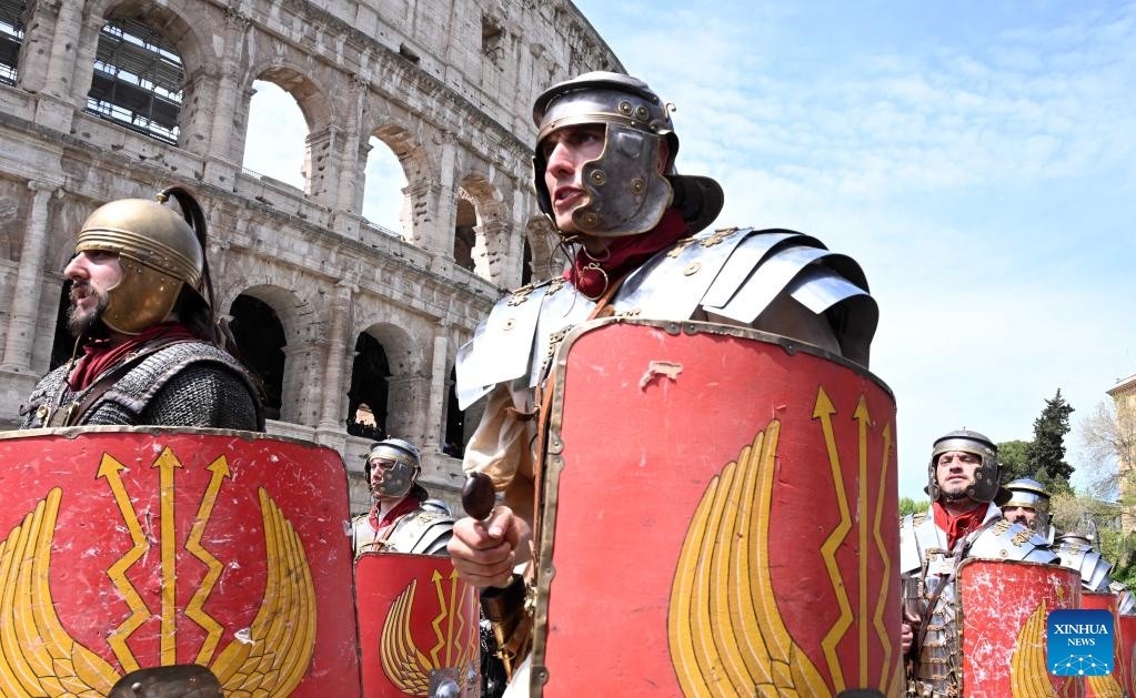 Italy: Thành phố Rome tưng bừng lễ hội mừng ‘sinh nhật’ 2.777 tuổi Italy: Thành phố Rome tưng bừng lễ hội mừng ‘sinh nhật’ 2.777 tuổi