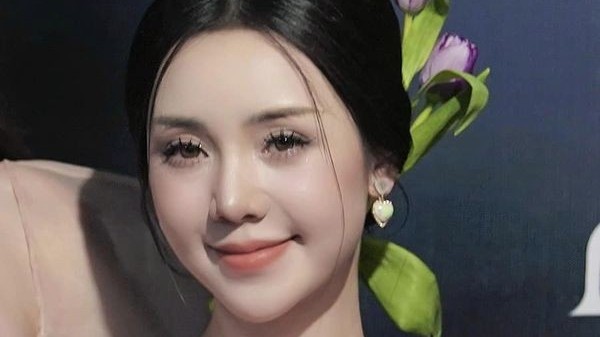 Sao Việt: Diễn viên Quỳnh Kool điệu đà, xinh như nàng thơ