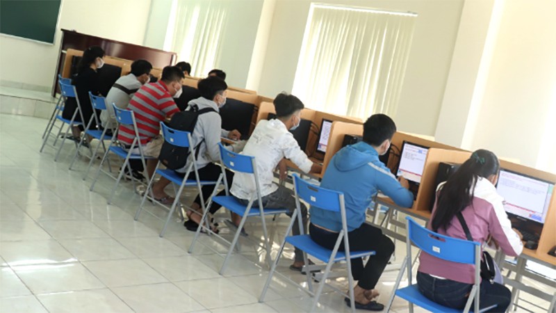 Tổng hợp 60 câu điểm liệt thi giấy phép lái xe ô tô Tổng hợp 60 câu điểm liệt thi giấy phép lái xe ô tô