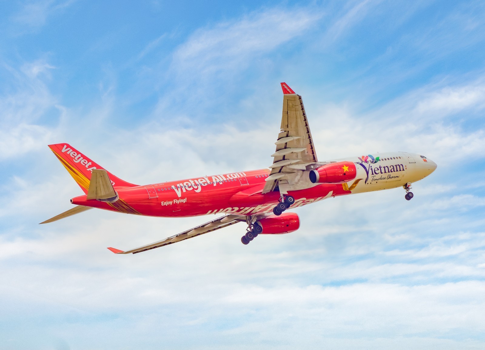 Cơ hội săn hàng hiệu chính hãng miễn thuế với Prebook Duty Free của Vietjet, ưu đãi đến 50% Cơ hội săn hàng hiệu chính hãng miễn thuế với Prebook Duty Free của Vietjet, ưu đãi đến 50%