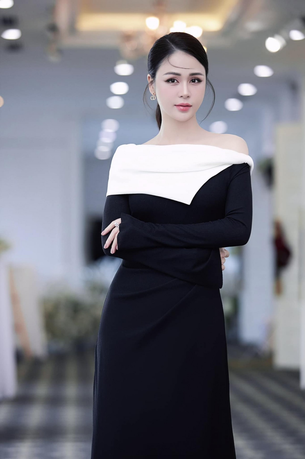 Sắc vóc khác lạ của diễn viên bị ghét nhất phim Trạm cứu hộ trái tim - Lương Thu Trang Sắc vóc khác lạ của diễn viên bị ghét nhất phim Trạm cứu hộ trái tim - Lương Thu Trang